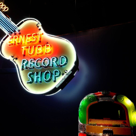 Lesley Gill - Nashville Museum Outing