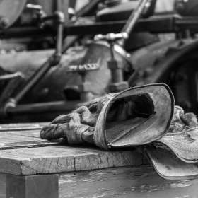 Jeannette-Giza-Workgloves3