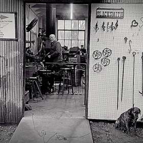 Bob-McReynolds-Factory-Outing