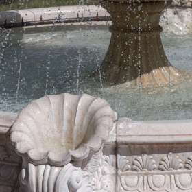 Elizabeth-Stead-Clarksville-Scavengers-Hunt-Outing-2 May 2025