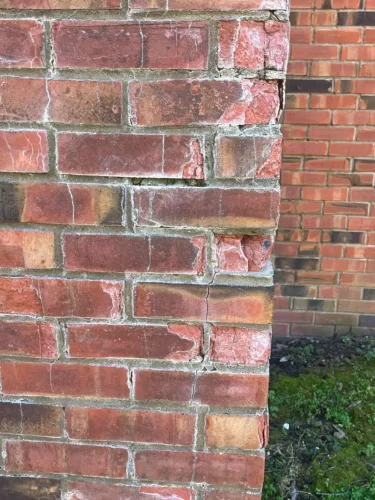 Bridger Design + Build Masonry - damaged brickwork